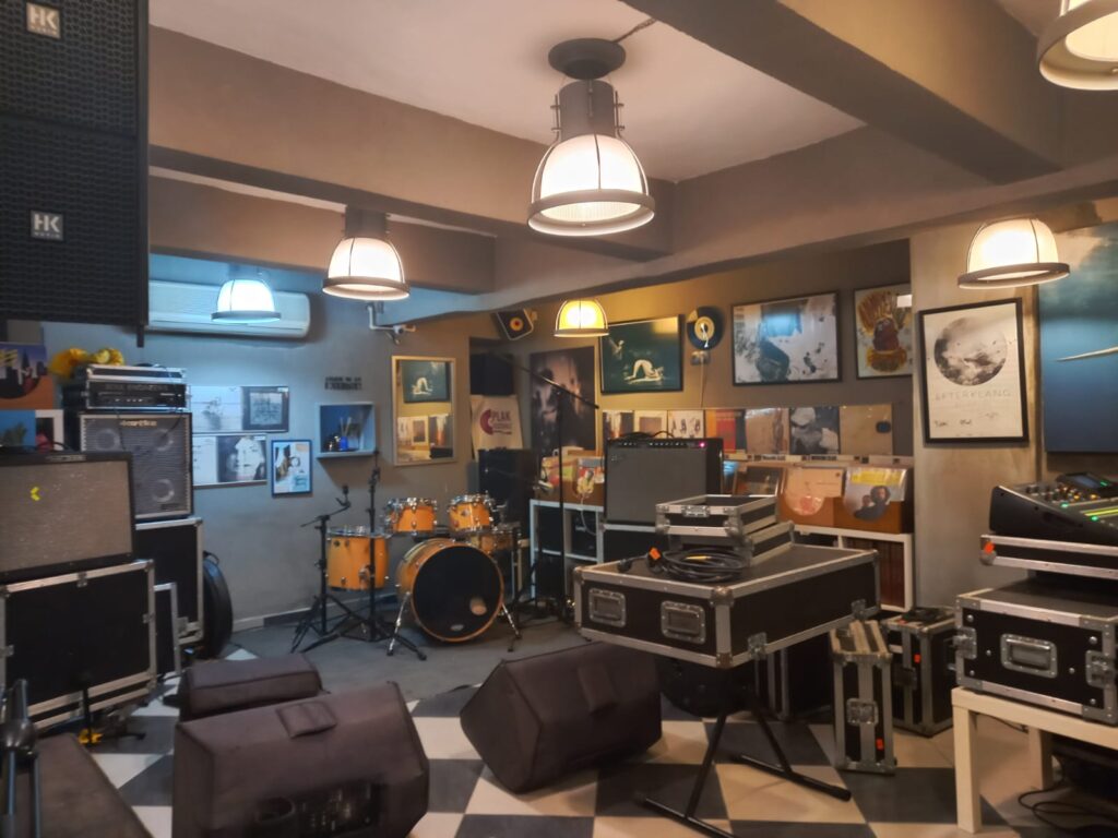 WhatsApp Image 2025-04-16 at 15.08.09